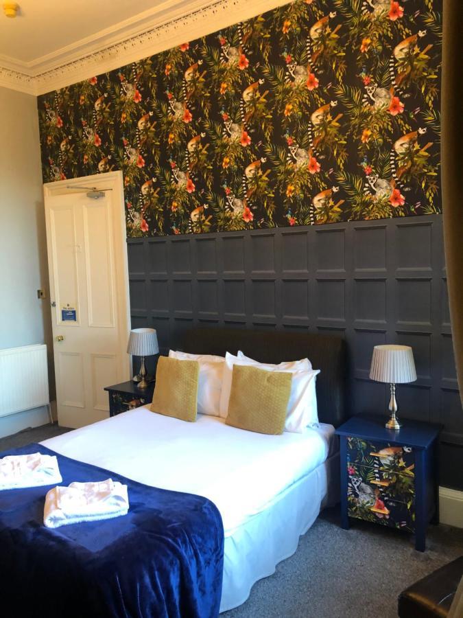 East Claremont Guest House เอดินบะระ ภายนอก รูปภาพ