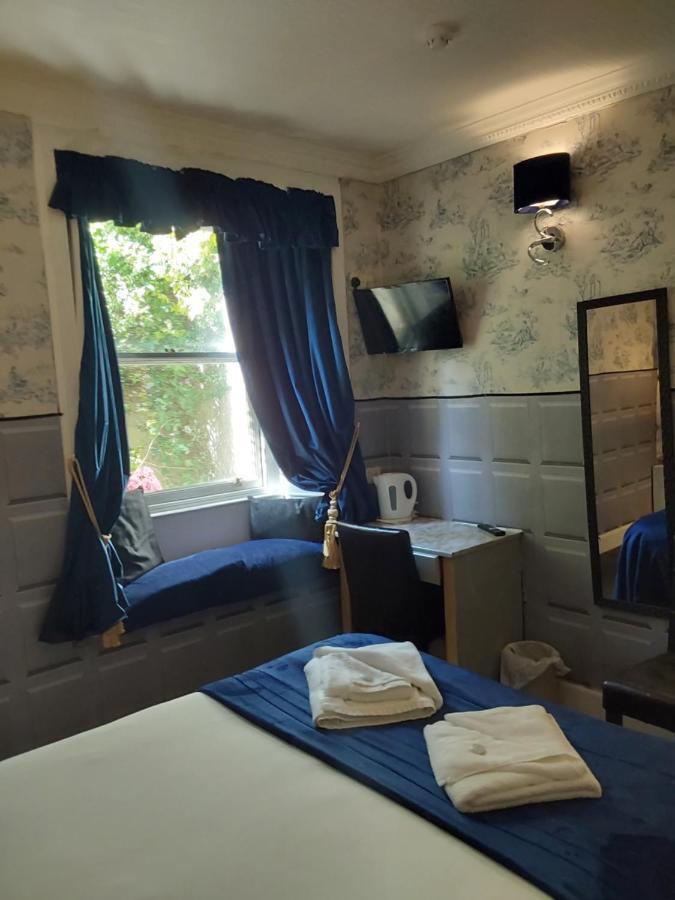 East Claremont Guest House เอดินบะระ ภายนอก รูปภาพ